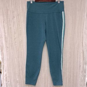 ON L Teal Green White Green Stripes Cotton Blend Go Dry Crop Balance Leggings